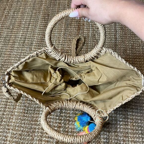 Woven Bag - Picture 3 of 5